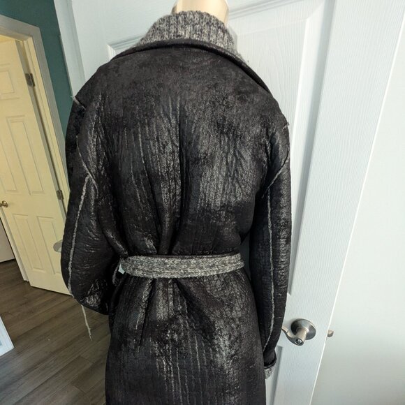 Lundstrom winter coat made in Canada - Picture 4 of 16